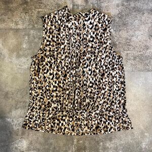 banana republic cheetah print back tie keyhole sleeveless shirt size small